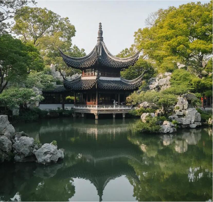 望花区骤变餐饮有限公司